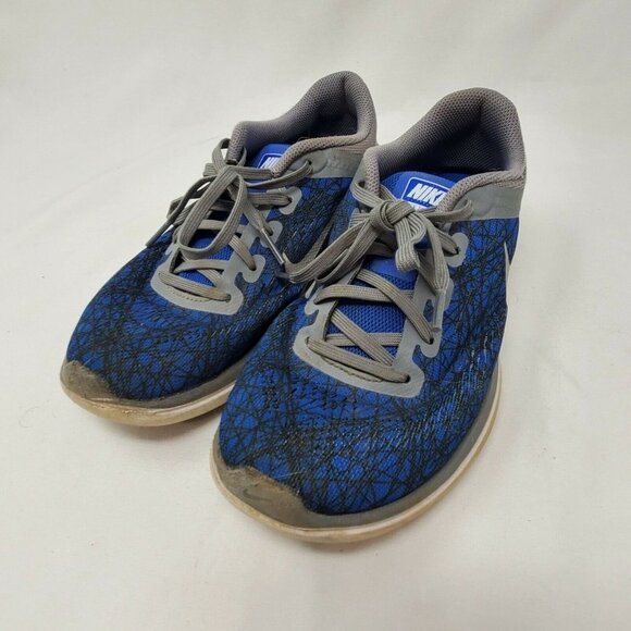 Nike Other - Nike flex 845023-001 Youths Running Shoe Blue 2016 US size 5Y